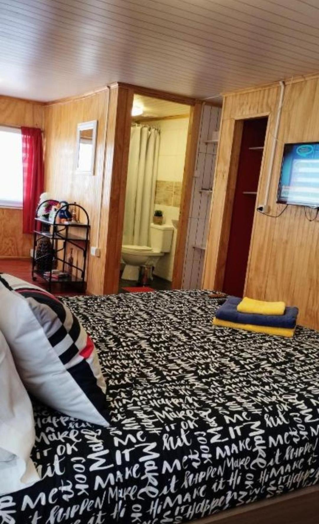 Hostal Host Patagonia Punta Arenas Exterior photo